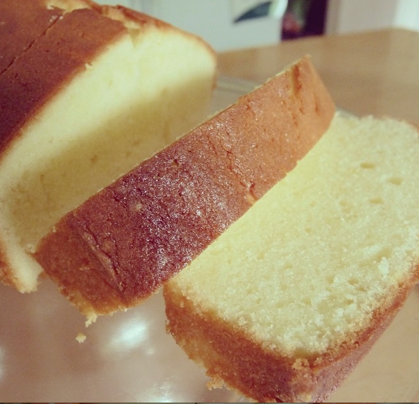 Lemon cream pound cake